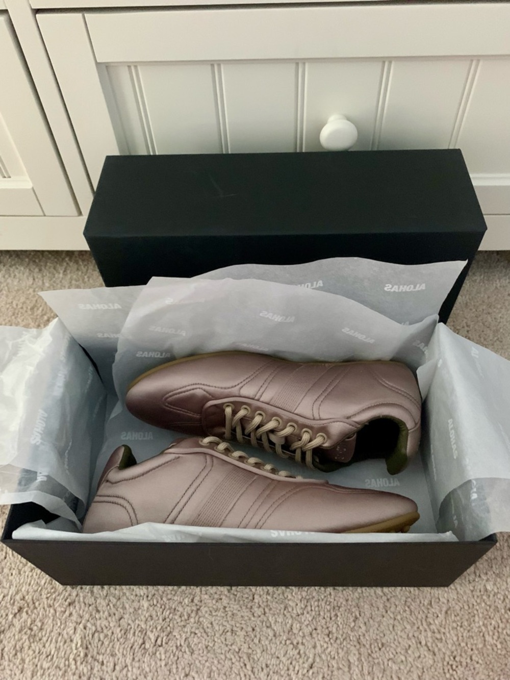 ALOHAS Women’s Sneakers - Picture 8 of 10